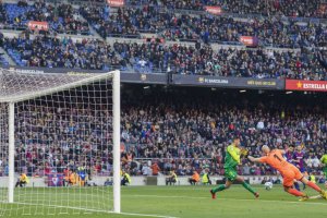 Varios clubes de España ya han presentado ERTEs