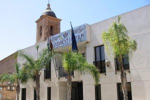 Fachada del Ayuntamiento de Pulpí.