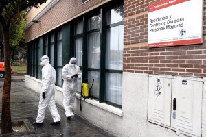 Más del 50% de los fallecidos en España eran ancianos de residencias.