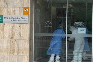 Preocupa el número de sanitarios contagiados.