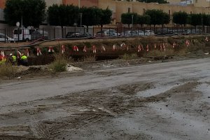 Trabajadores en el tramo del soterramiento más cercano a Los Molinos