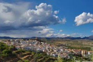 Vista general del pueblo de Serón.
