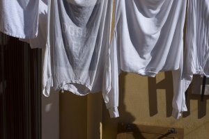 La ropa tendida nos delata durante el confinamiento.