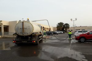 Labores de limpieza en la Residencia.