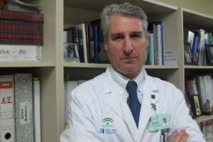 Miguel Ángel Arráez es neurocirujano en Málaga.