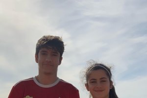 Naim y Nadia entrenan juntos en la terraza de casa.