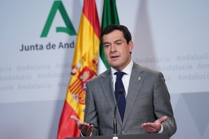 Juanma Moreno, en la comparecencia de este domingo.