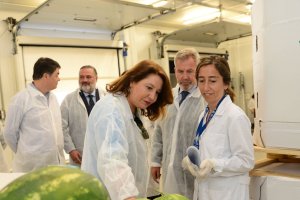 Imagen de archivo de visita al Puerto de Motril.