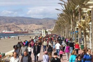 La población de Almería creció a lo largo de 2029 por encima de la media española.