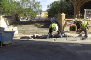 Reanudación de las obras en la plaza Hermanos Martín Escudero.