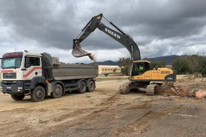 La pista de atletismo en la base de la Legión es el proyecto de mayor inversión.