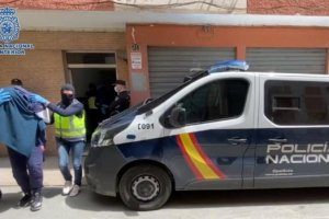 Imágenes de la detención Abdel Bary y sus compañeros el pasado lunes.