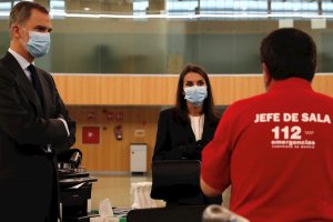 Los Reyes agradecen la labor del 112 Emergencias en la crisis.