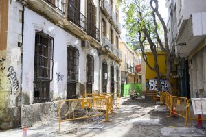 Obras de peatonalización en la calle Trajano