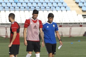 Darwin Núñez y Pedro Emanuel en un entrenamiento.
