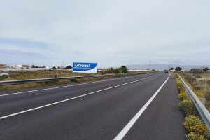 Una de las vallas ubicadas en puntos de máxima visibilidad.