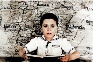 El científico  almeriense de niño en una imagen en la escuela en su pueblo natal de Sorbas.