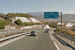 Captura de pantalla de Google Maps de la A-7 a su paso por Adra.