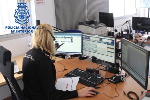 La Policía Nacional ha doblado su trabajo de atención telefónica.
