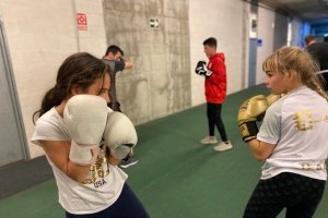 Deportistas en acción.