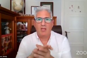 El alcalde de Huércal de Almería, Ismael Torres, durante el Pleno telemático.