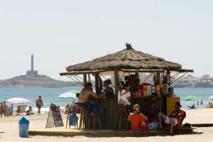 Andalucía pide abrir playas al baño el 25 de mayo