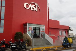 Desinfección exterior de CASI, una de las medidas que lleva a cabo la cooperativa almeriense.