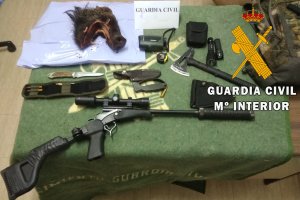 Armas ilícitas incautadas.