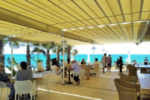 Terraza de la Dolce Vita, hacia las 13:00 - F. Moldenhauer