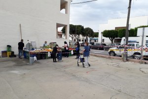 Reapertura del mercadillo de Los Gallardos, en su nueva ubicación temporal.