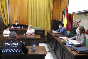 El equipo de Gobierno preside el Salón de Plenos del Ayuntamiento de Huécal-Overa.