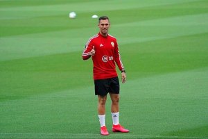 Rubén Enri entrenando en solitario en el Estadio.