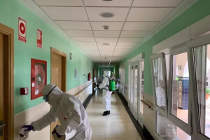 De los 105 contagiados en centros de mayores, 81 ya han sido dados de alta.