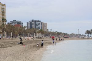 Imagen captada ayer en las playas de Almería capital.