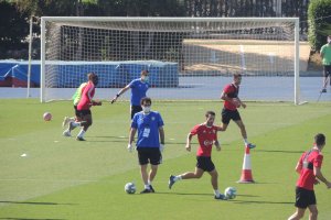 Entrenamiento este lunes en el campo Anexo.