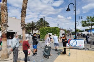 Uno de los accesos al mercado, que cambió su ubicación al Paseo Miguel de Cervantes.