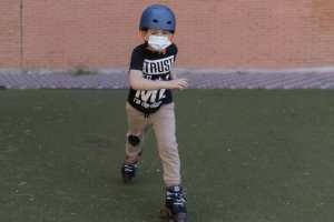 Encontrar tallas aptas para niños sigue siendo una tarea complicada.