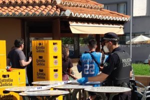 Imagen del día en el que la Policía Local precintó El Lengüetas.