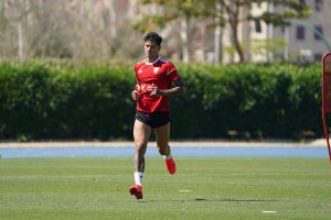 El delantero Darwin Núñez entrenando en el Anexo.