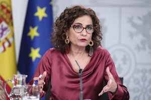 Montero dice que el Ingreso Mínimo Vital es una prestación \"dialogada y coordinada\" con las CC.AA.