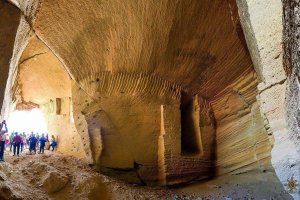 Imagen del interior de las canteras califales de Almería.