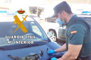 Material intervenido por la Guardia Civil.