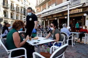 Los sectores donde más disminuye el desempleo son en la Construcción, Industria y Servicios.