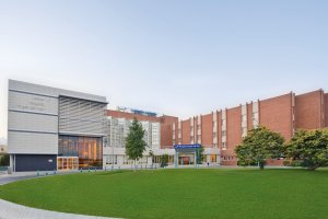 El Hospital Vithas Almería continúa su actividad, siendo un hospital seguro frente a la covid-19.