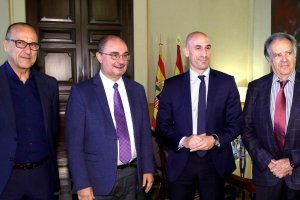 Lambán: “Soy favorable a la pretensión del Real Zaragoza de jugar con público”.