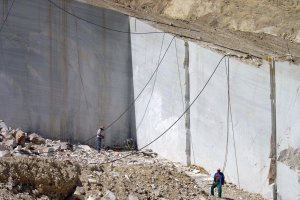 Cantera de piedra natural de la sierra de Los Filabres.