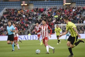 Lazo en el partido ante el equipo maño en casa.