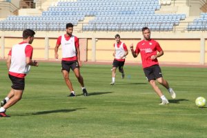 La plantilla celeste acelera pensando en el play off.