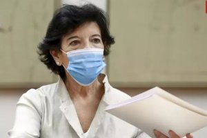 La ministra de Educación y Formación, Isabel Celaá, en una comparecencia en el Congreso.