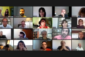 Reunión para continuar con la campaña I Love Bichos.